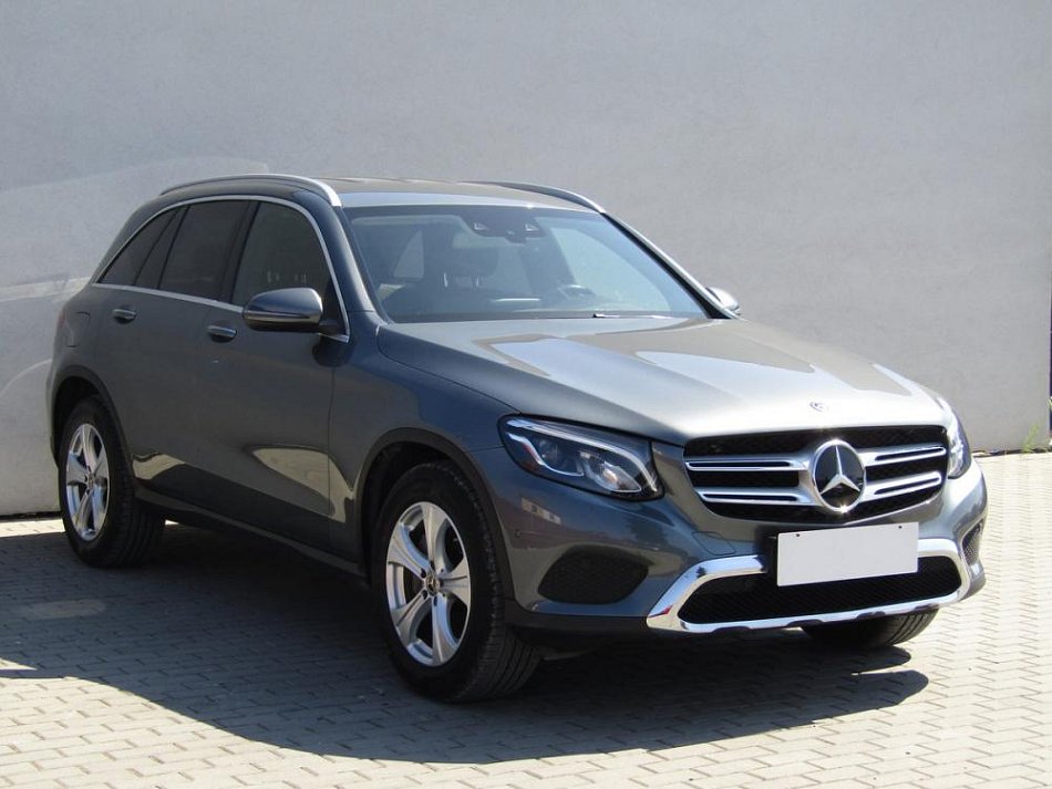 Mercedes-Benz GLC 2.0i  250 4Matic