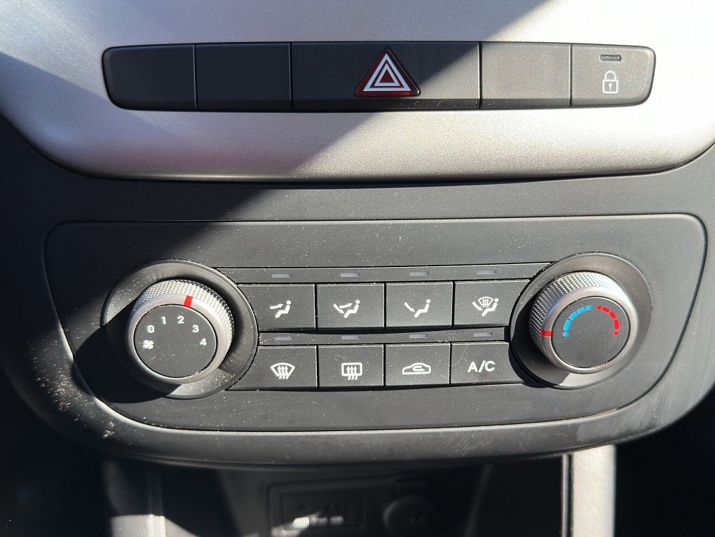 Kia Venga 1.4i 