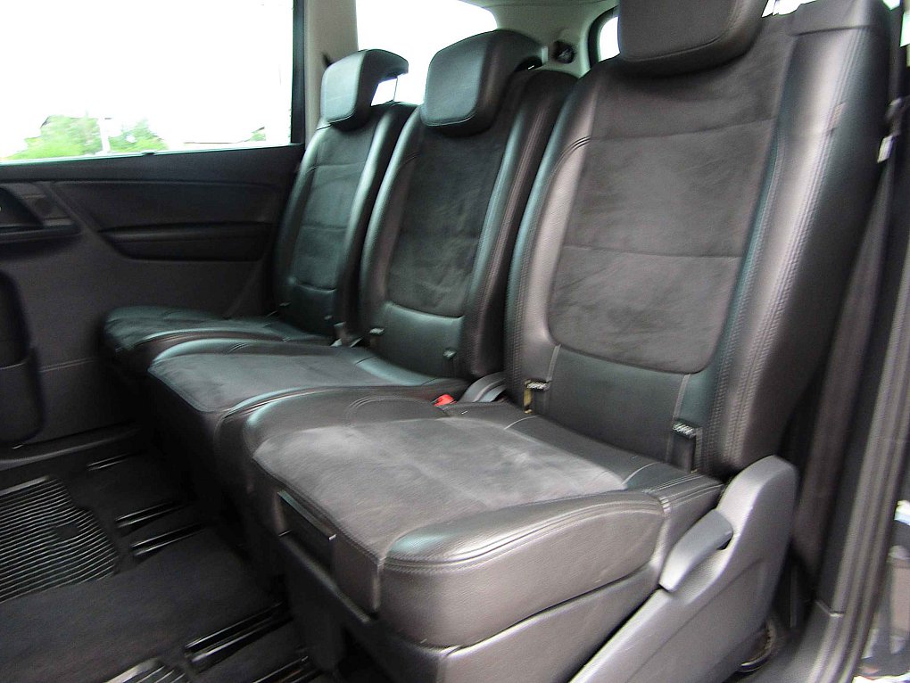 Volkswagen Sharan 2.0 TDi 