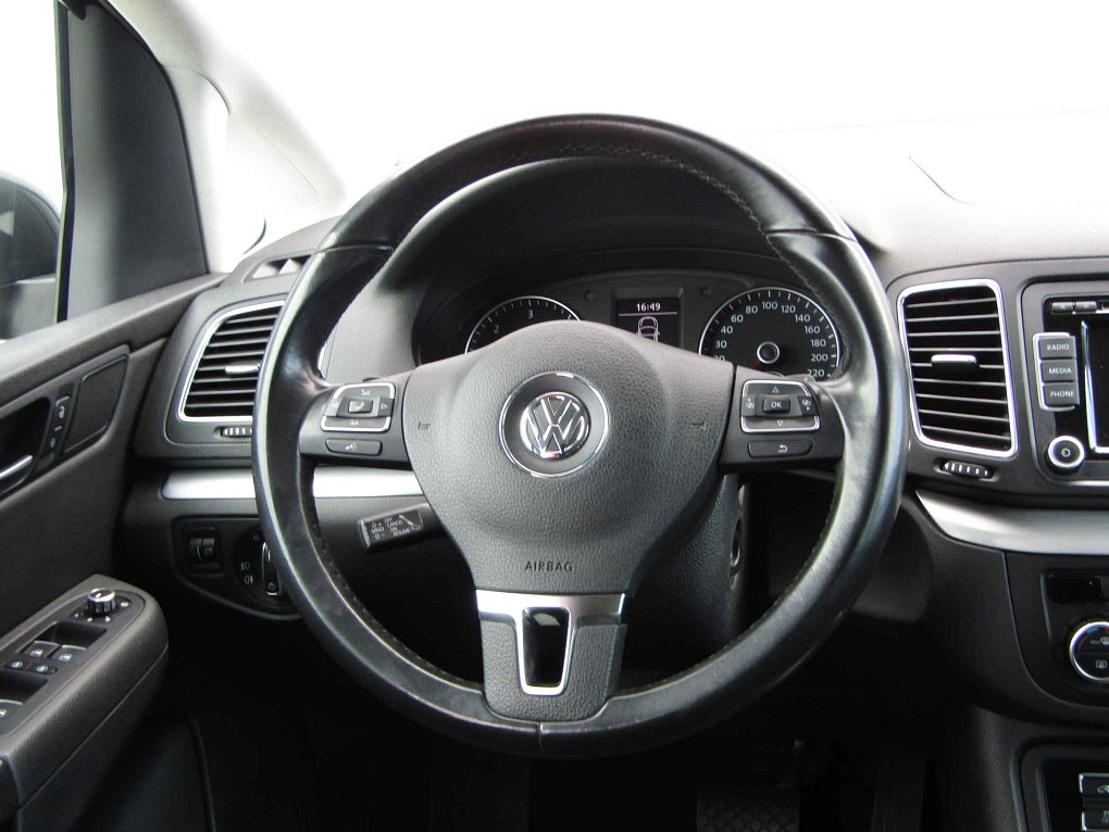 Volkswagen Sharan 2.0 TDi 
