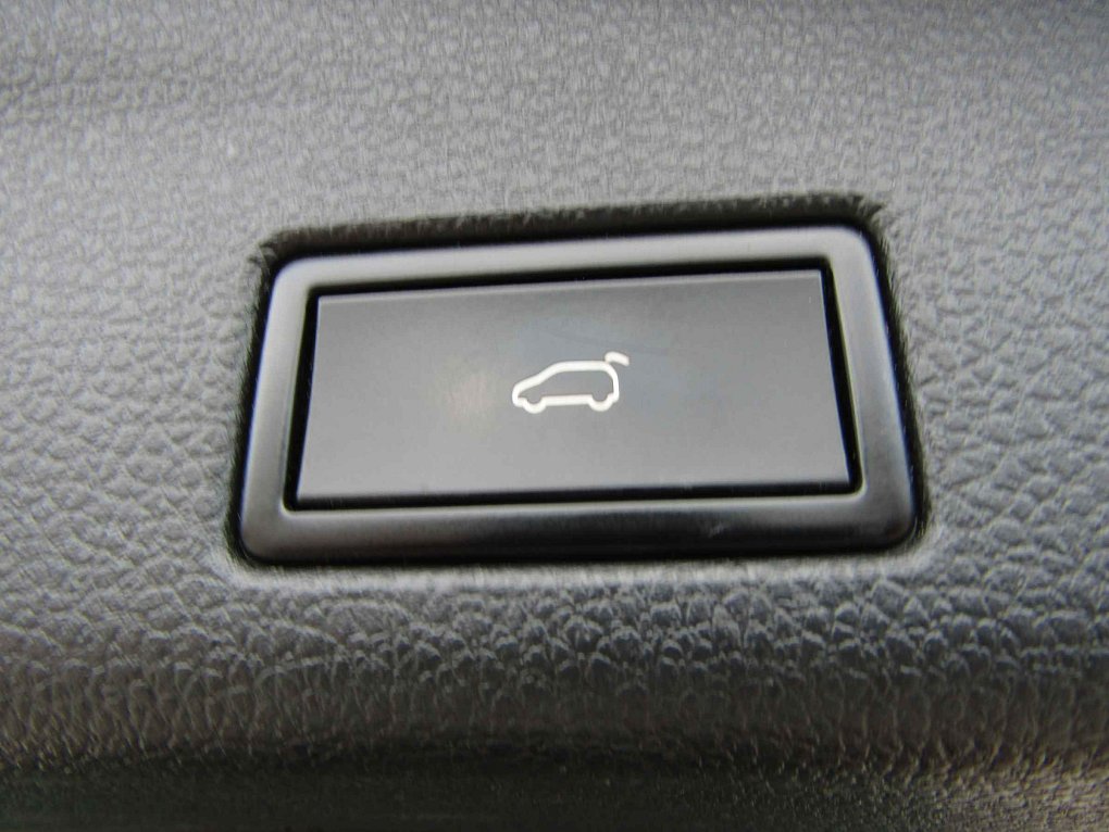 Volkswagen Sharan 2.0 TDi 