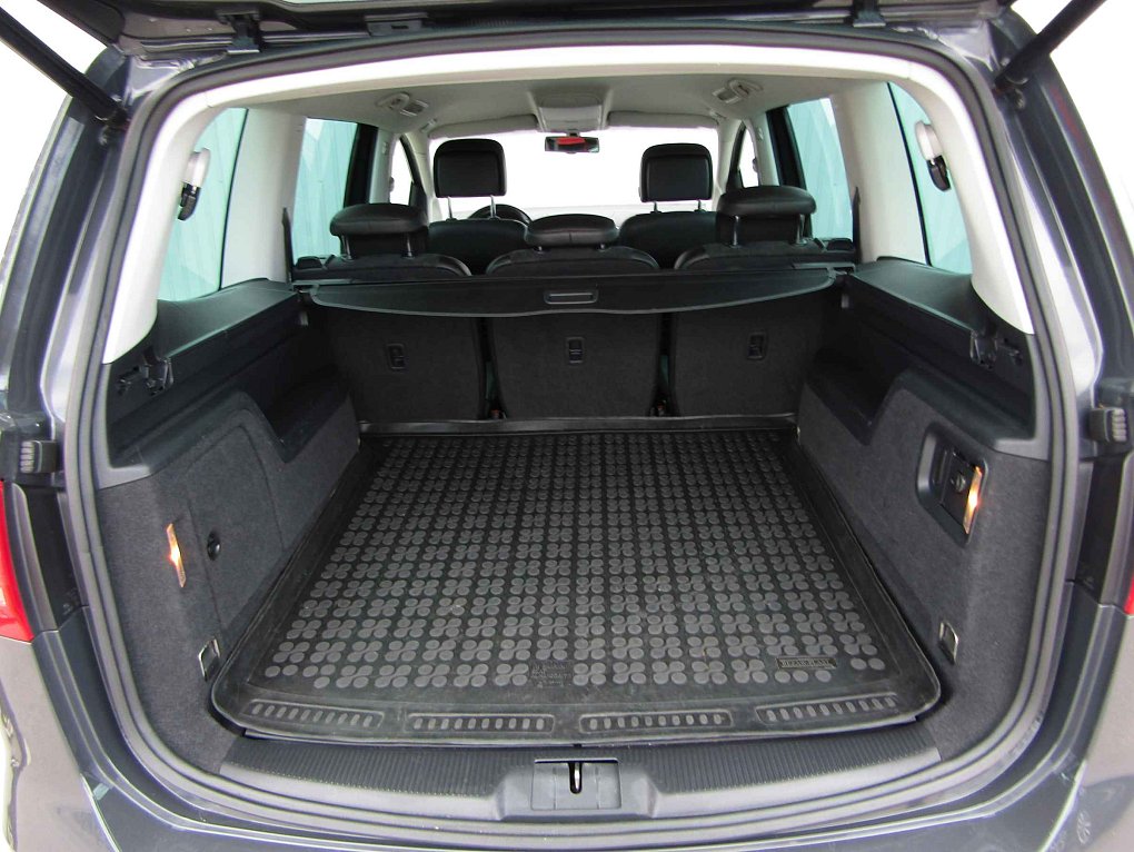 Volkswagen Sharan 2.0 TDi 