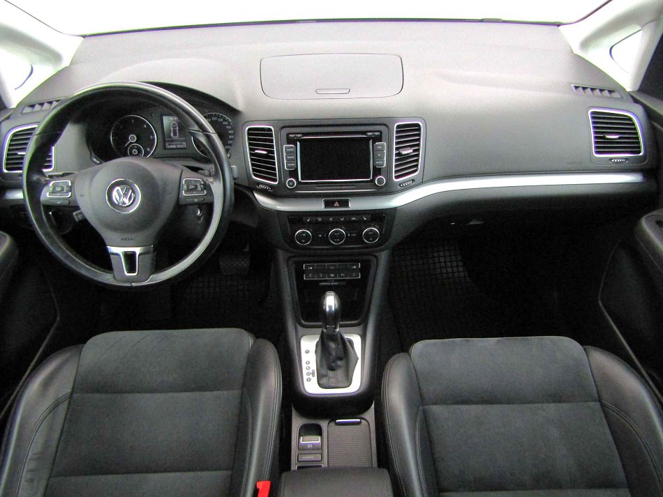 Volkswagen Sharan 2.0 TDi 