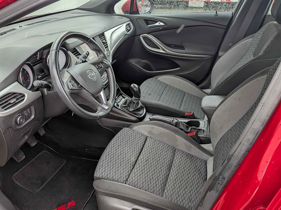 Opel Astra 1.2 PT  +