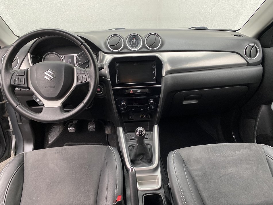 Suzuki Vitara 1.6 VVT Elegance