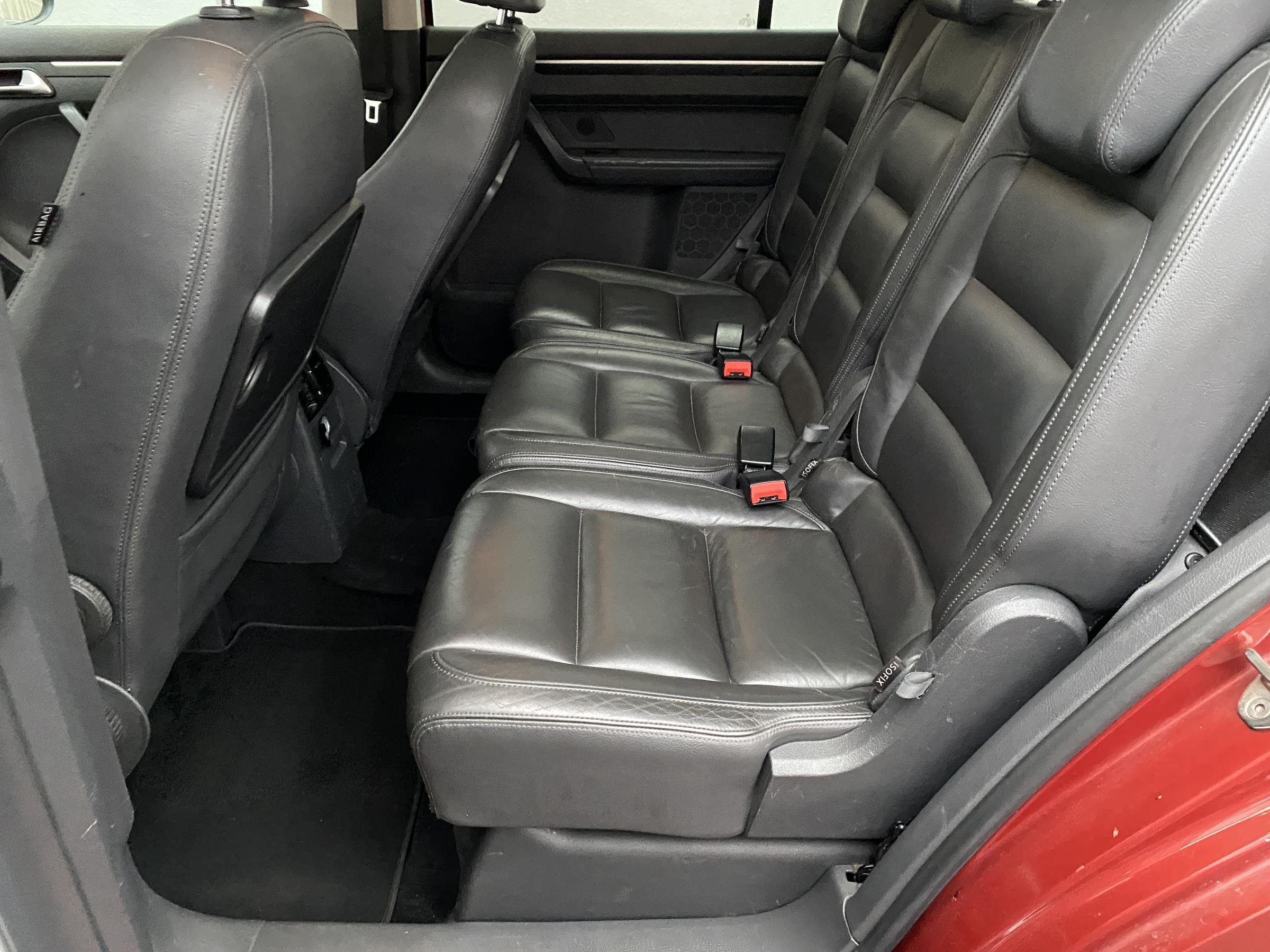 Volkswagen Touran, 2010 - pohled č. 10