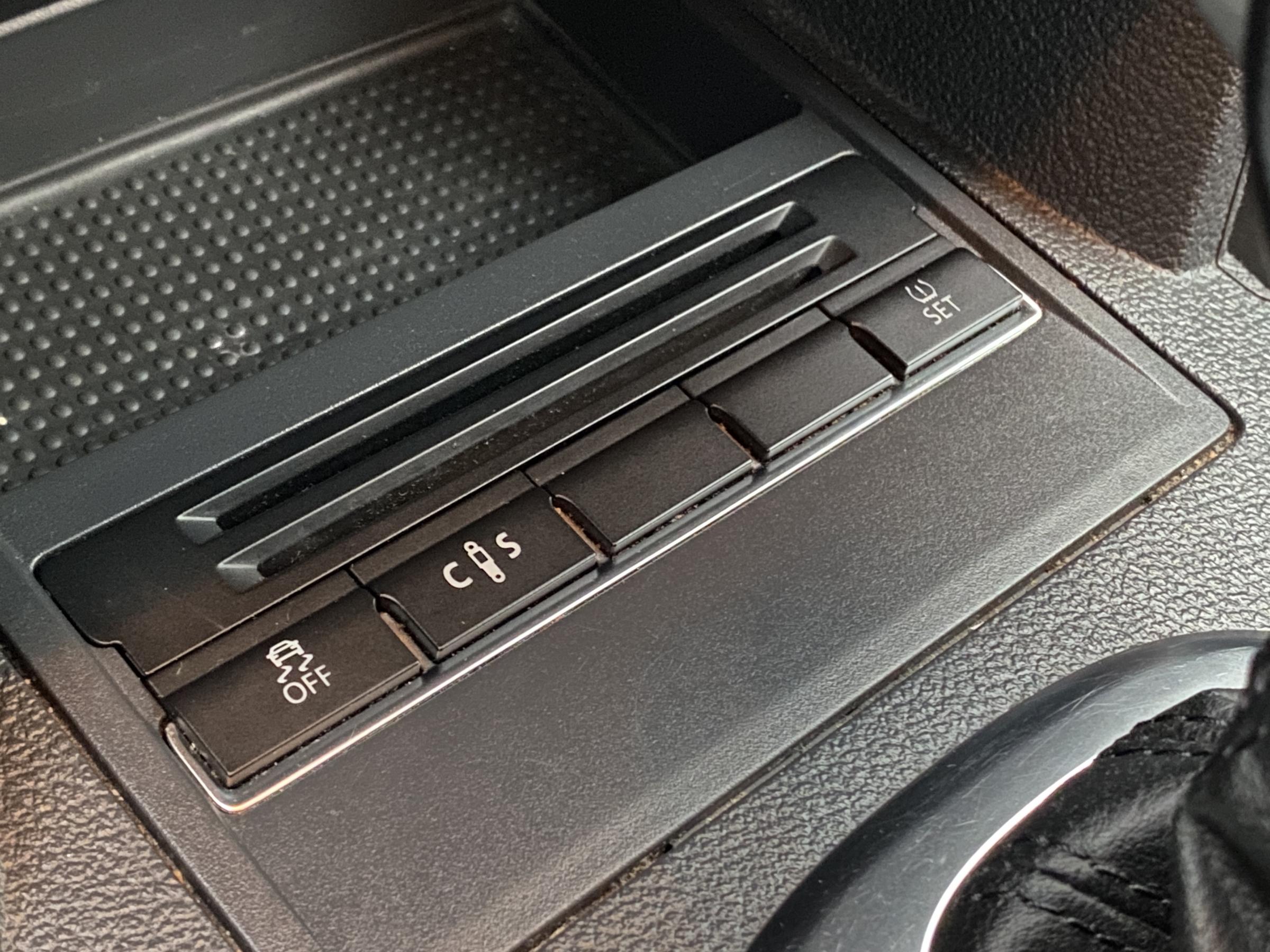 Volkswagen Touran, 2010 - pohled č. 15