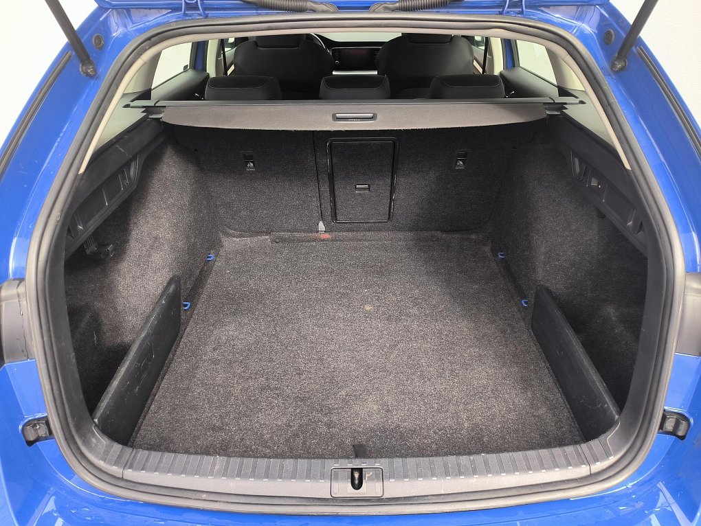 Škoda Octavia IV 1.5 TSi Ambition Plus