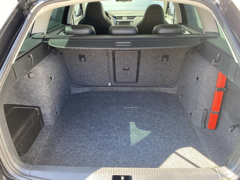 Škoda Octavia III 2.0 TDi Elegance