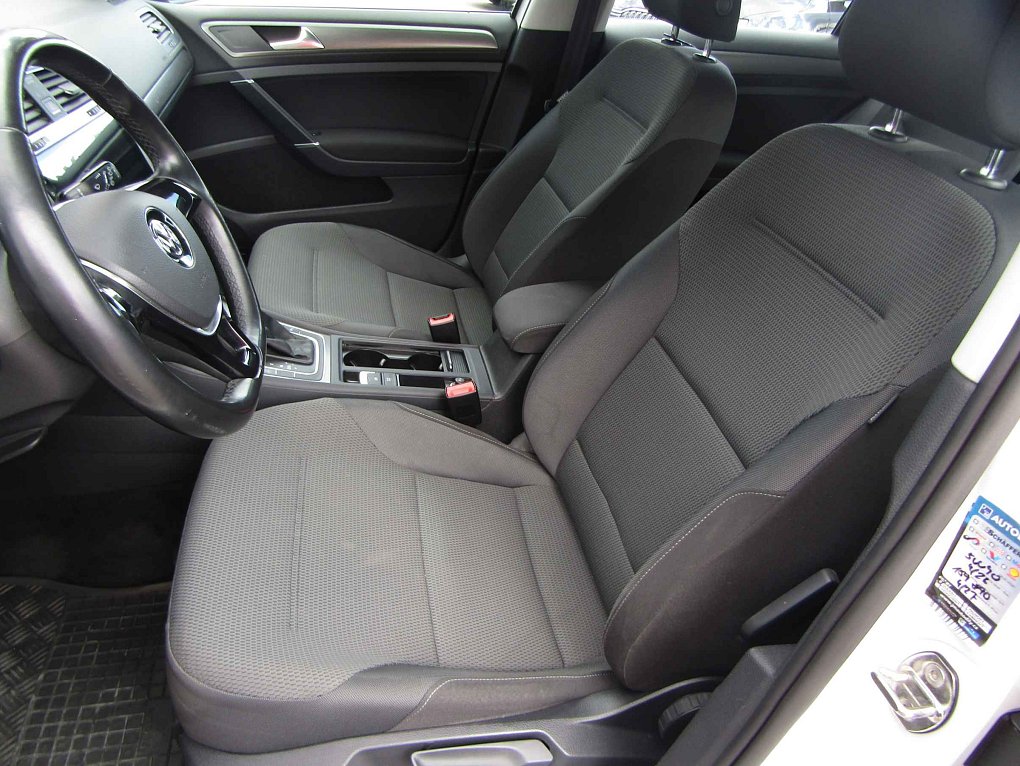 Volkswagen Golf 1.2 TSI 