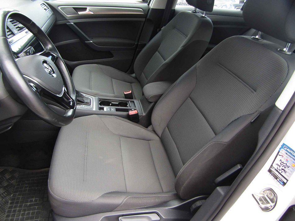 Volkswagen Golf 1.2 TSI 