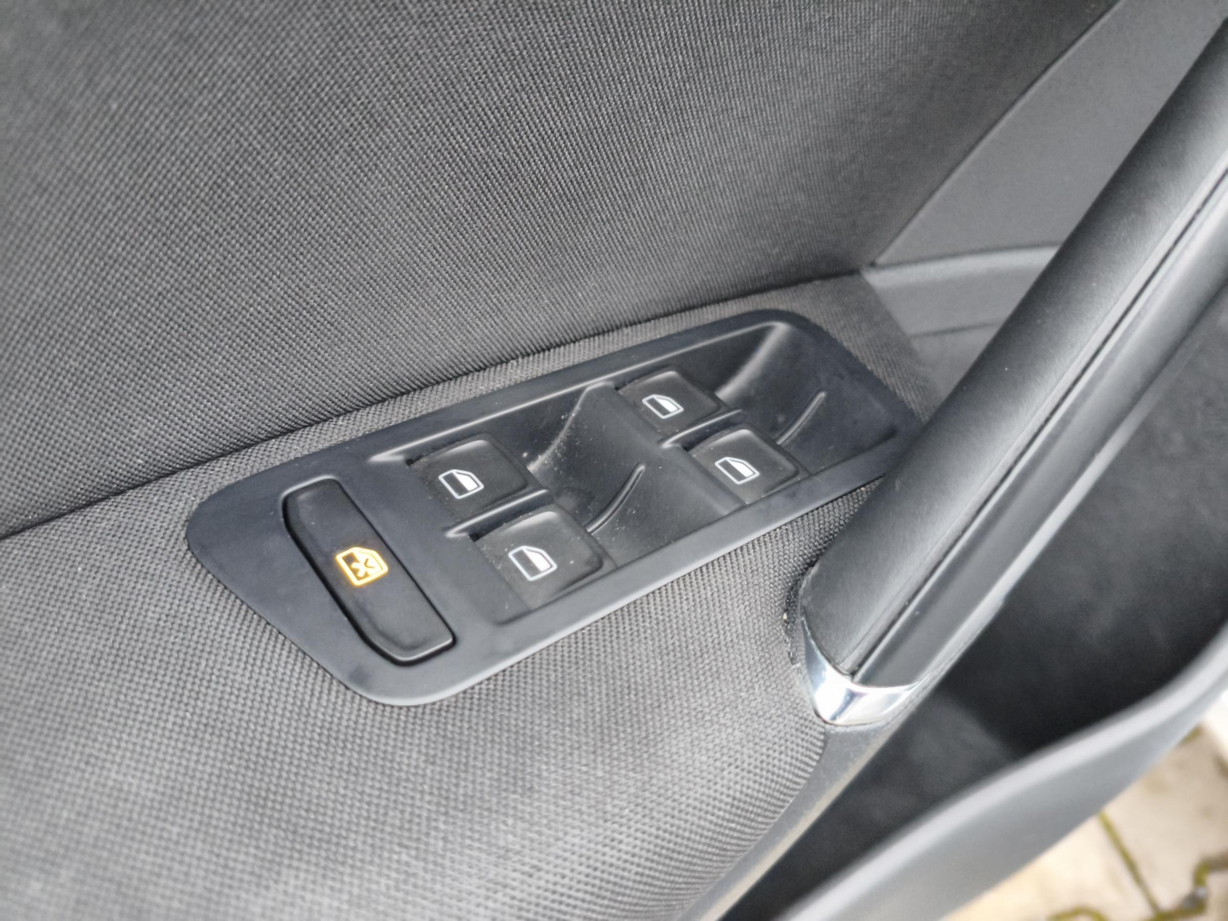 Volkswagen Golf, 2013 - pohled č. 13