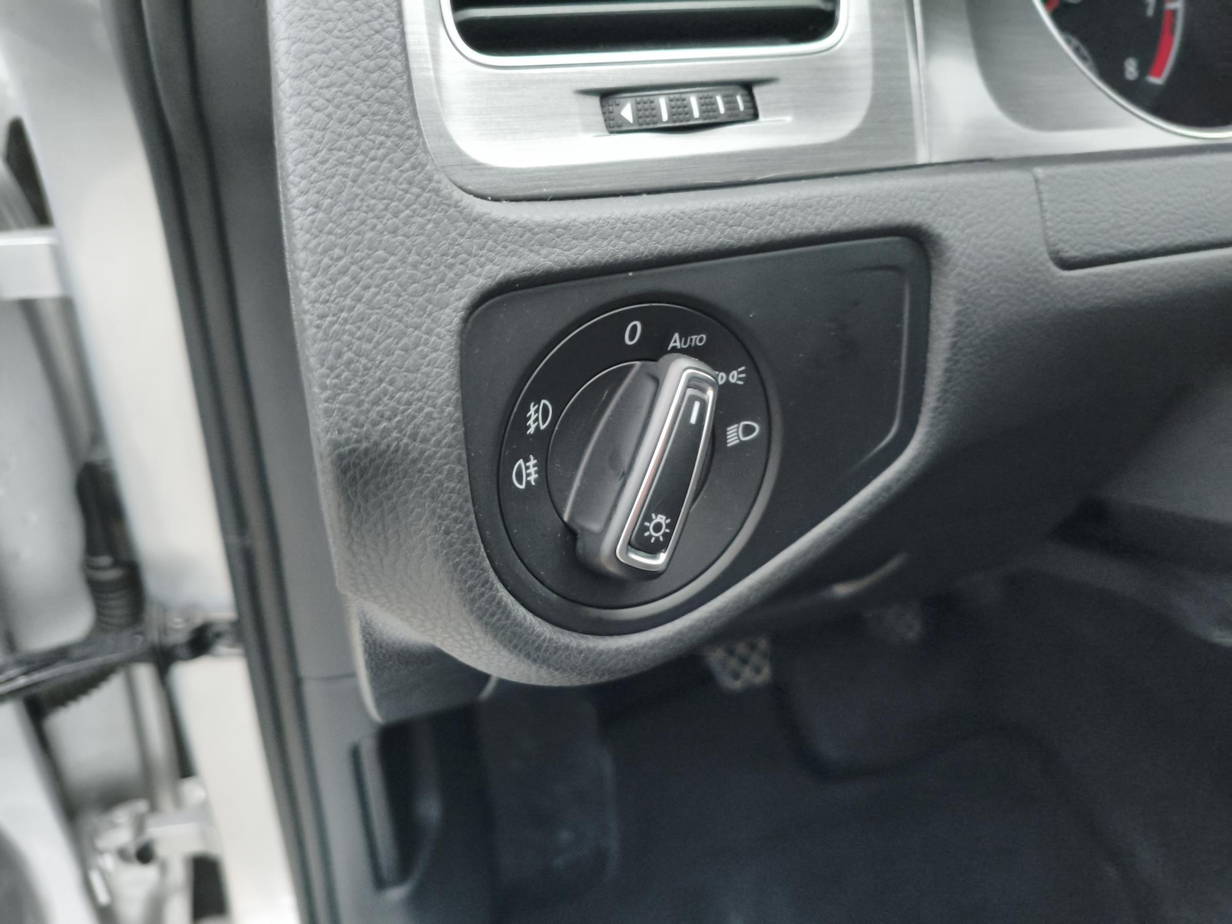 Volkswagen Golf, 2013 - pohled č. 15