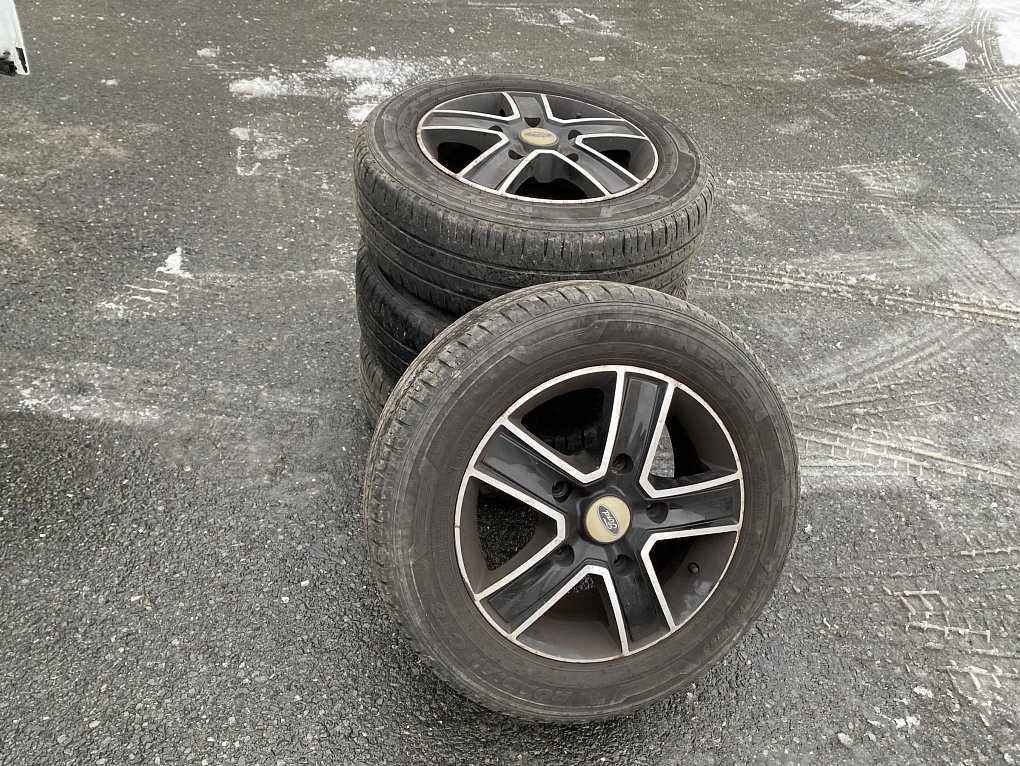 Ford Transit 2.2TDCi Trend L2H2 9míst