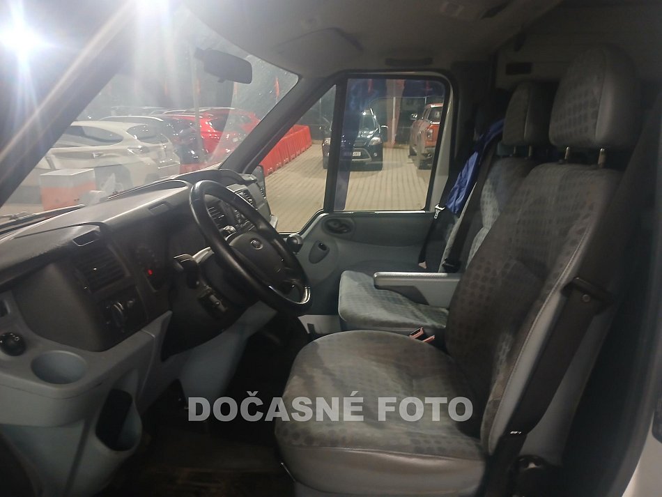Ford Transit 2.2TDCI Trend L2H2 9míst