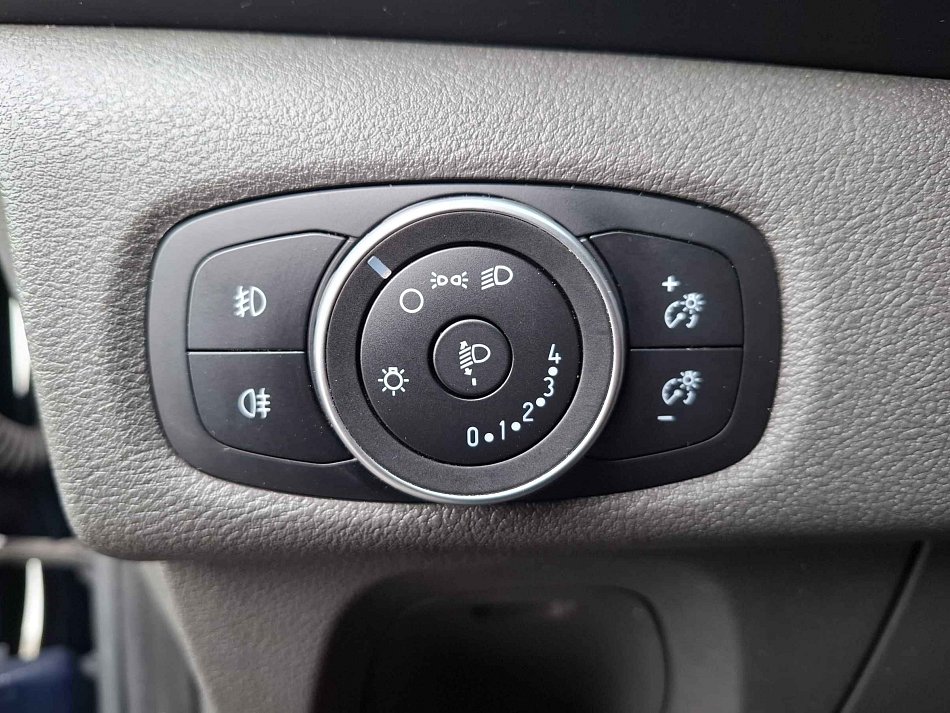 Ford Transit Custom 2.0TDCi Trend 8míst