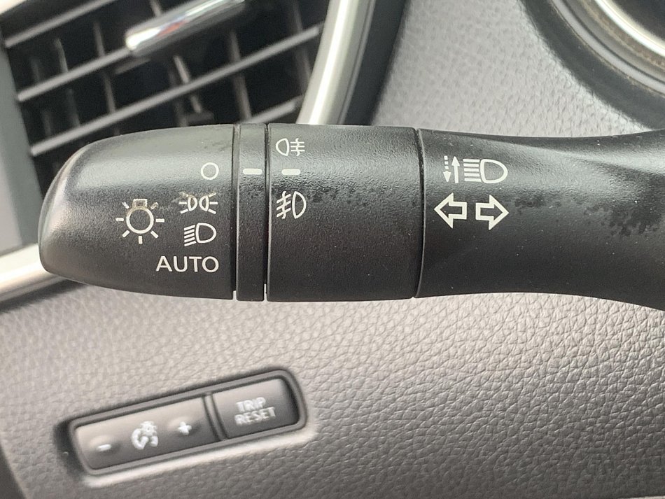 Nissan X-Trail 1.6 dCi  4x4