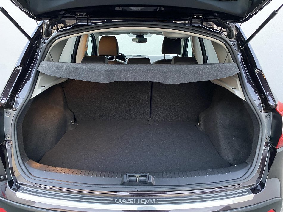 Nissan Qashqai 1.6i Tekna