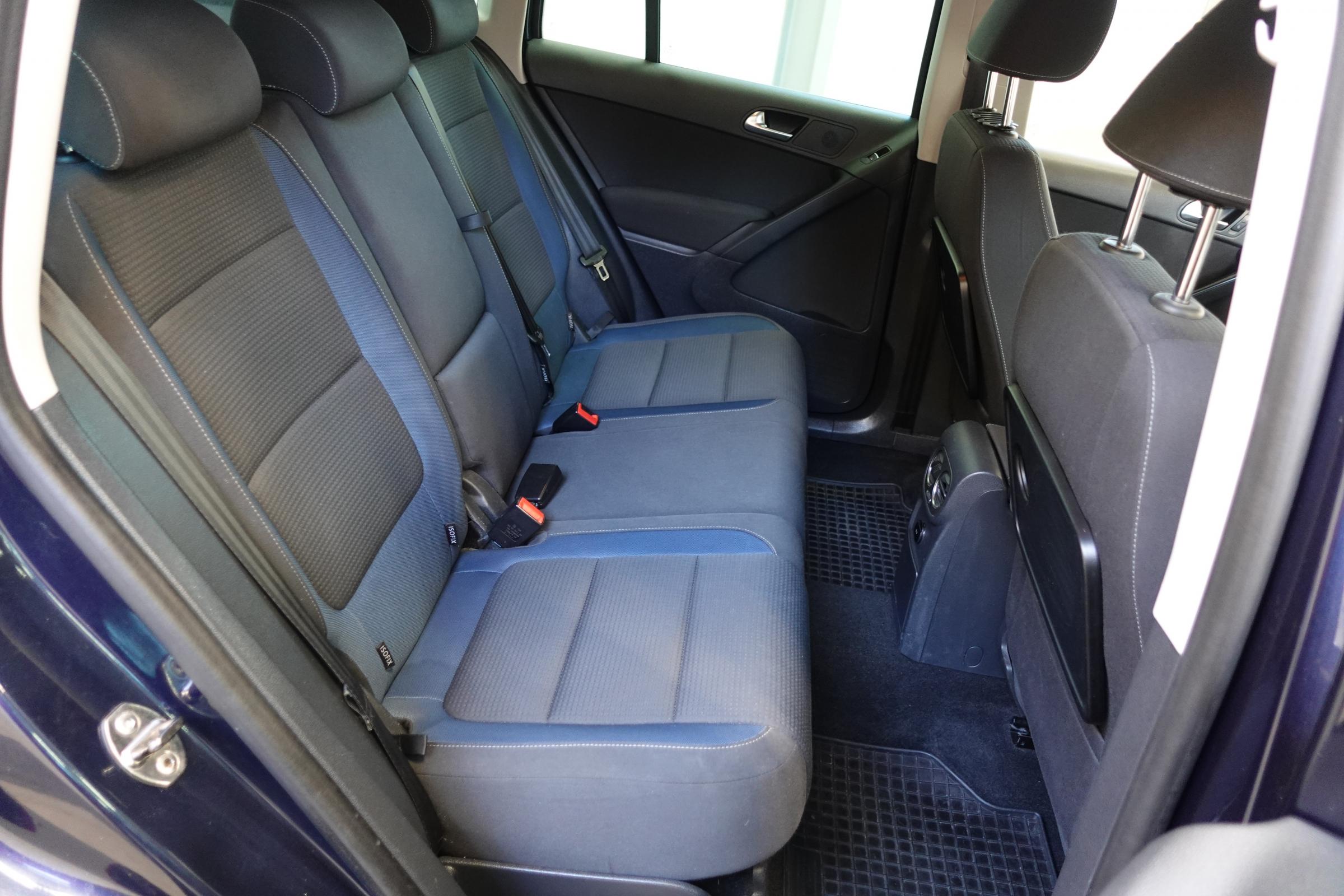 Volkswagen Tiguan, 2010 - pohled č. 12