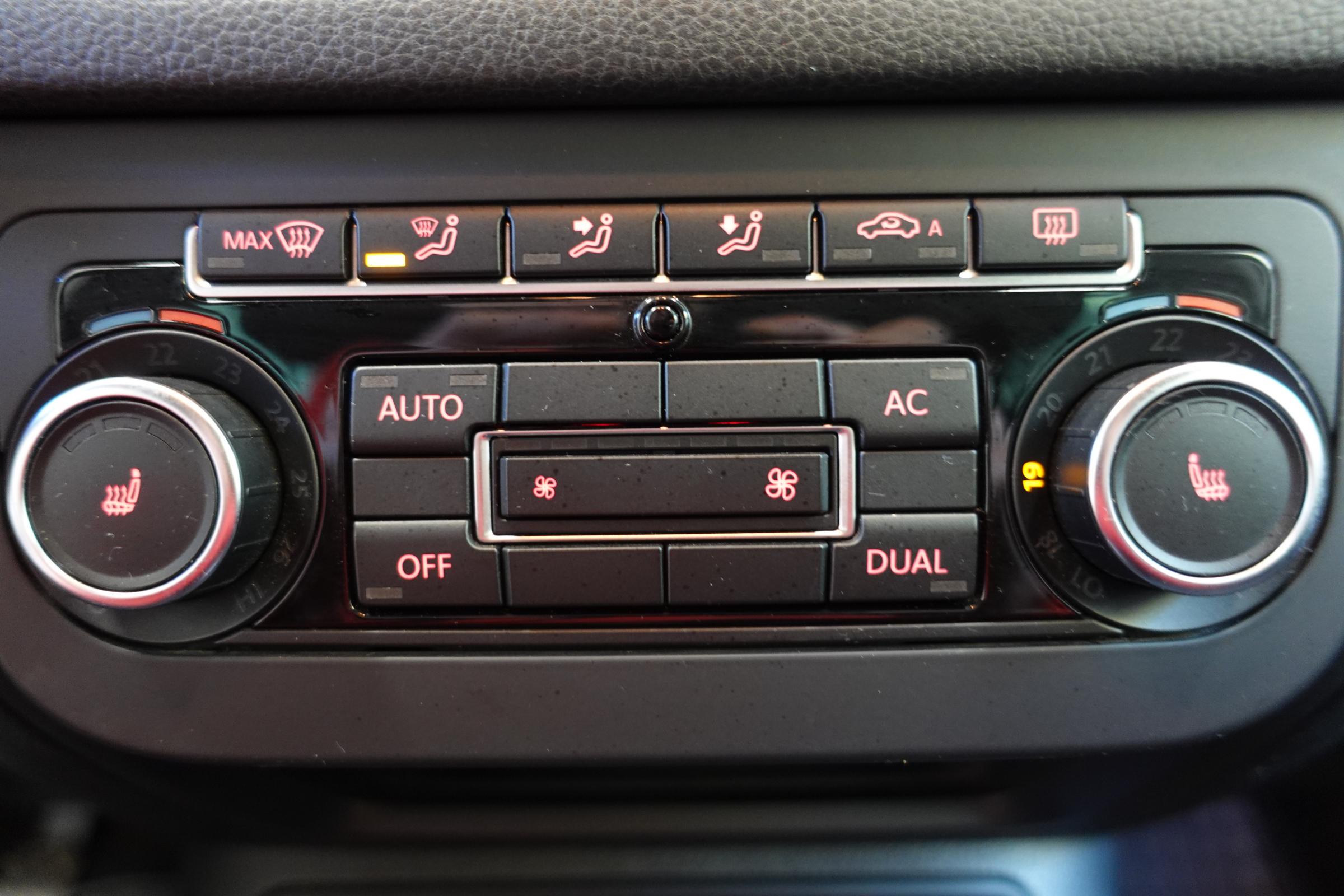 Volkswagen Tiguan, 2010 - pohled č. 17