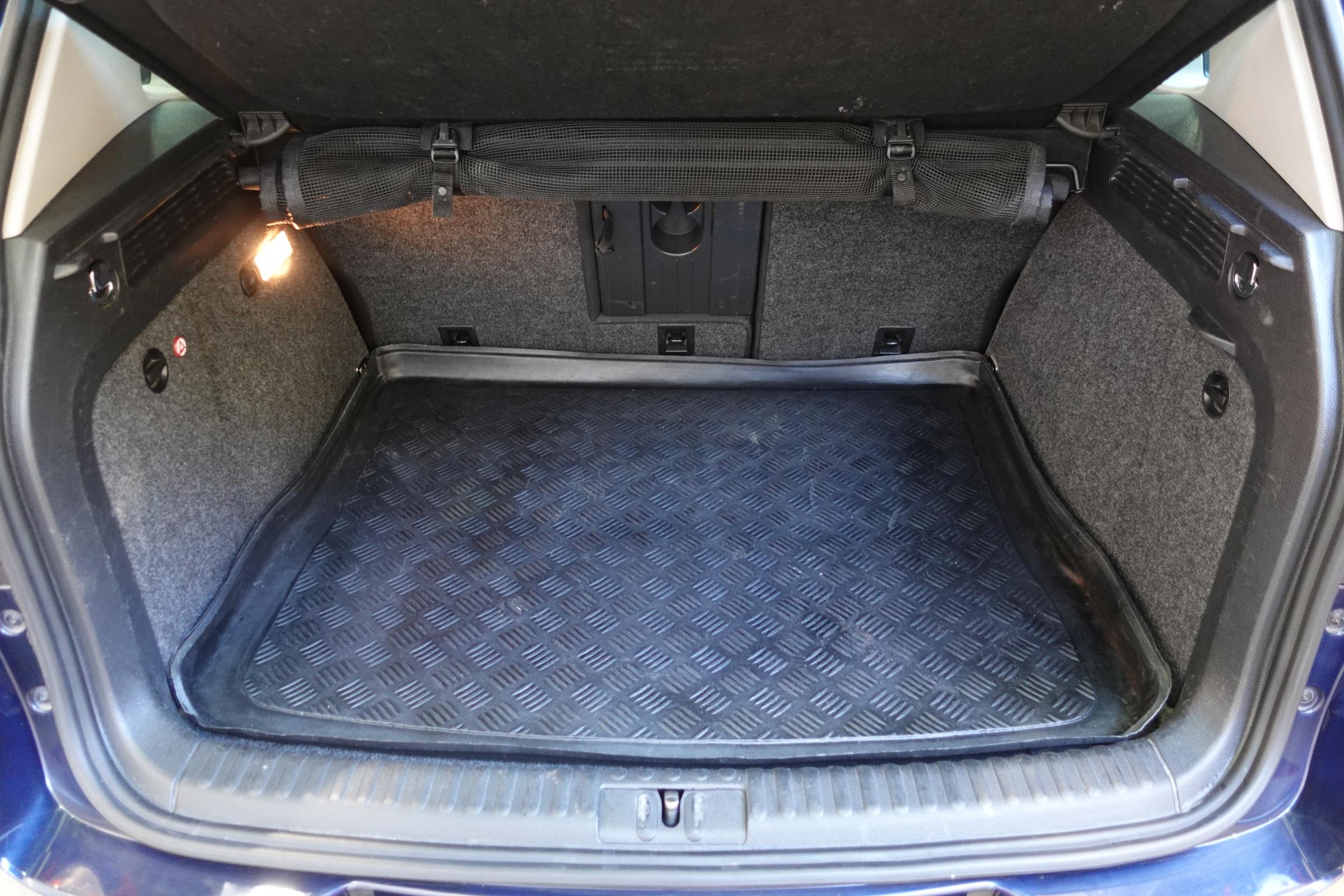 Volkswagen Tiguan, 2010 - pohled č. 7