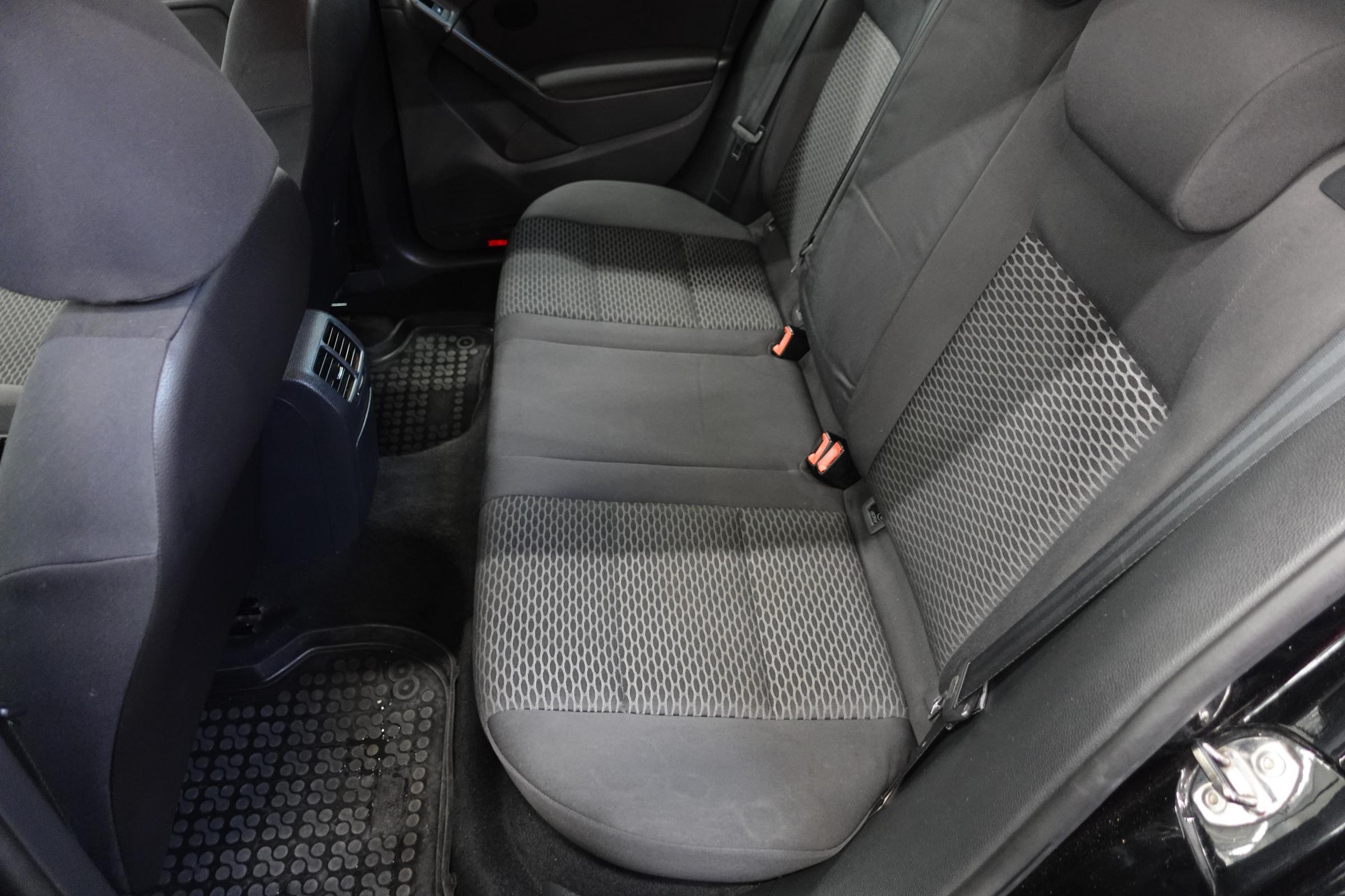 Volkswagen Golf, 2009 - pohled č. 10