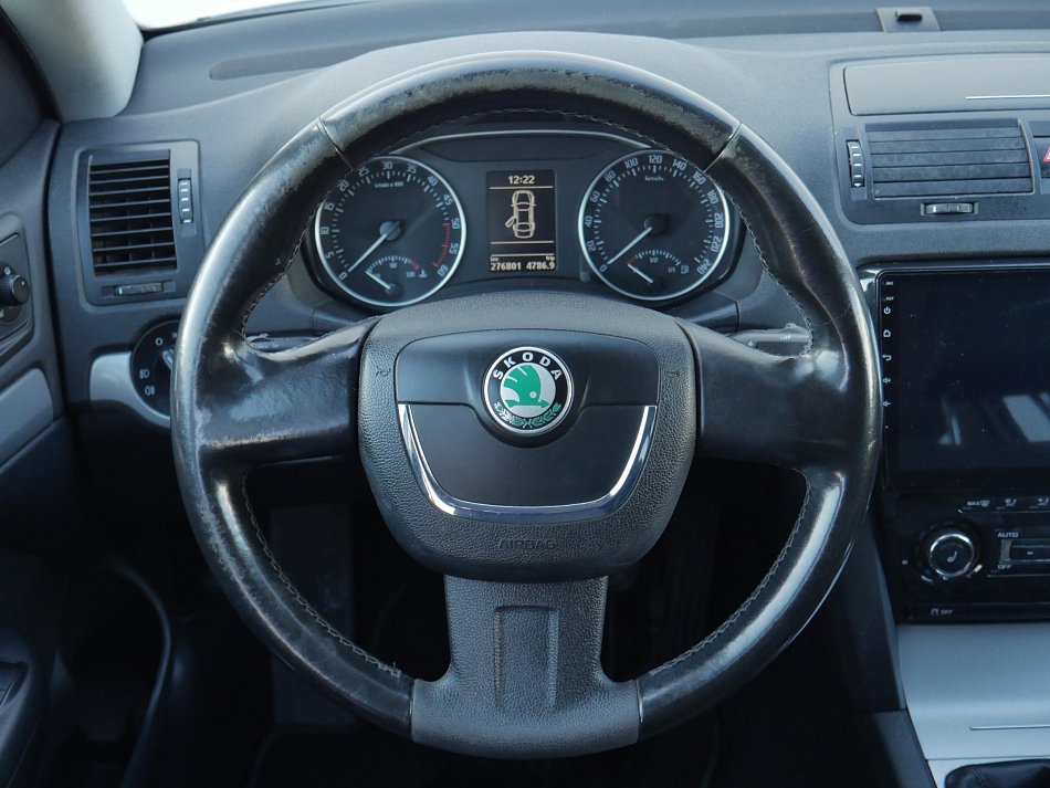 Škoda Octavia II 2.0 TDi Elegance