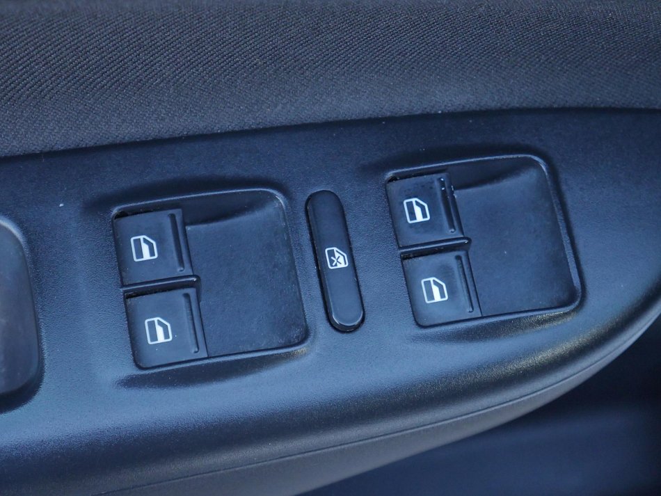 Škoda Octavia II 2.0 TDi Elegance