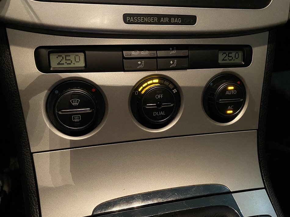 Volkswagen Passat 2.0TDi 