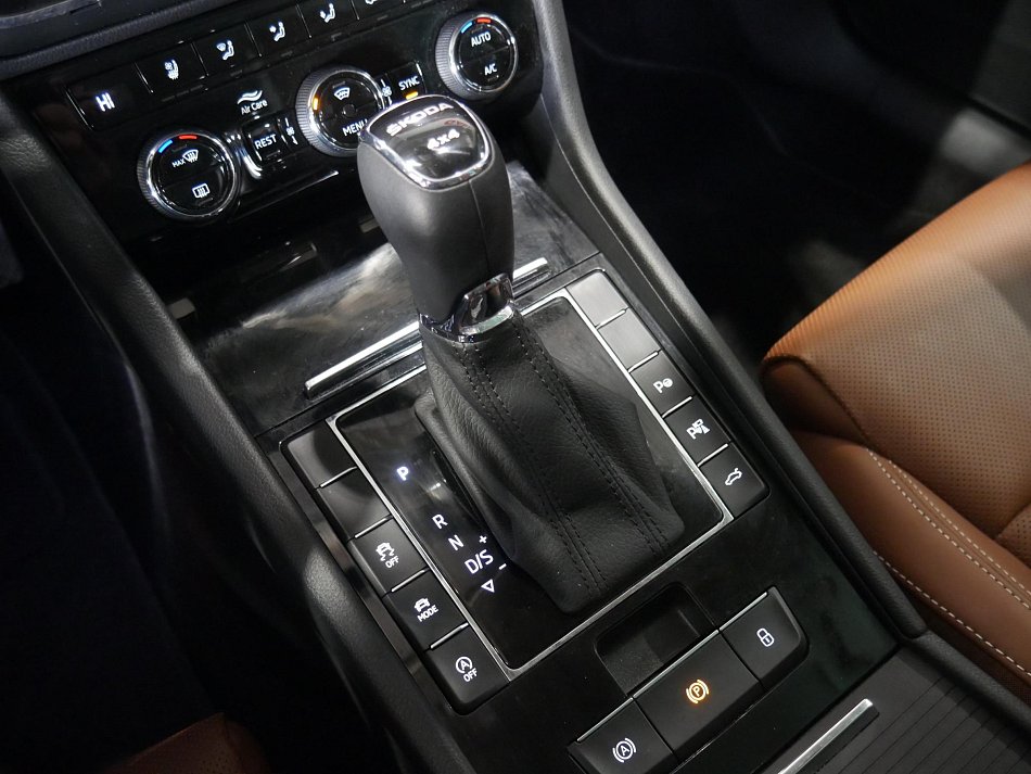 Škoda Superb III 2.0 TDi  4x4