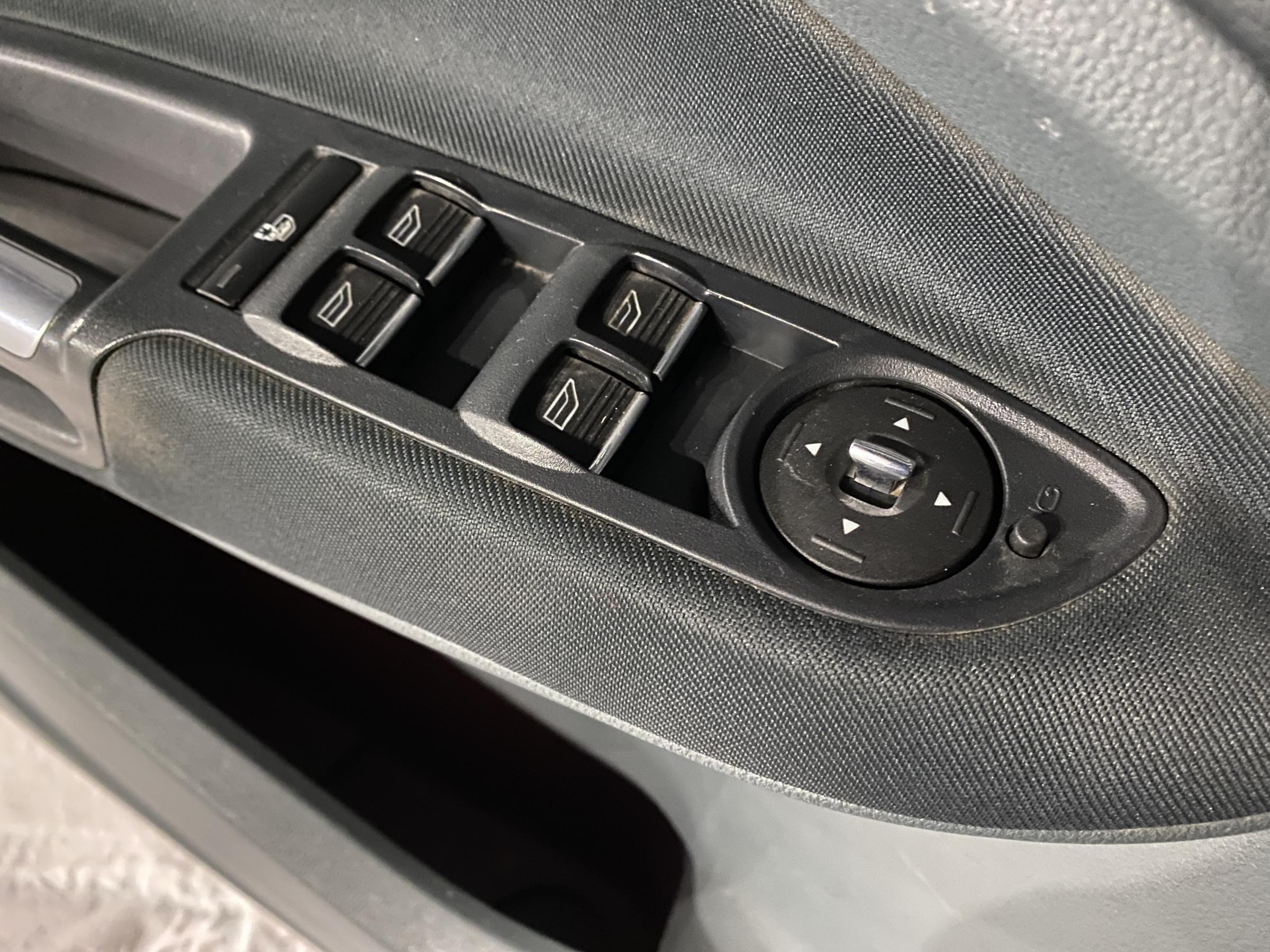 Ford C-MAX, 2014 - pohled č. 11