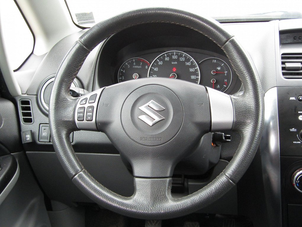 Suzuki SX4 1.6 i 