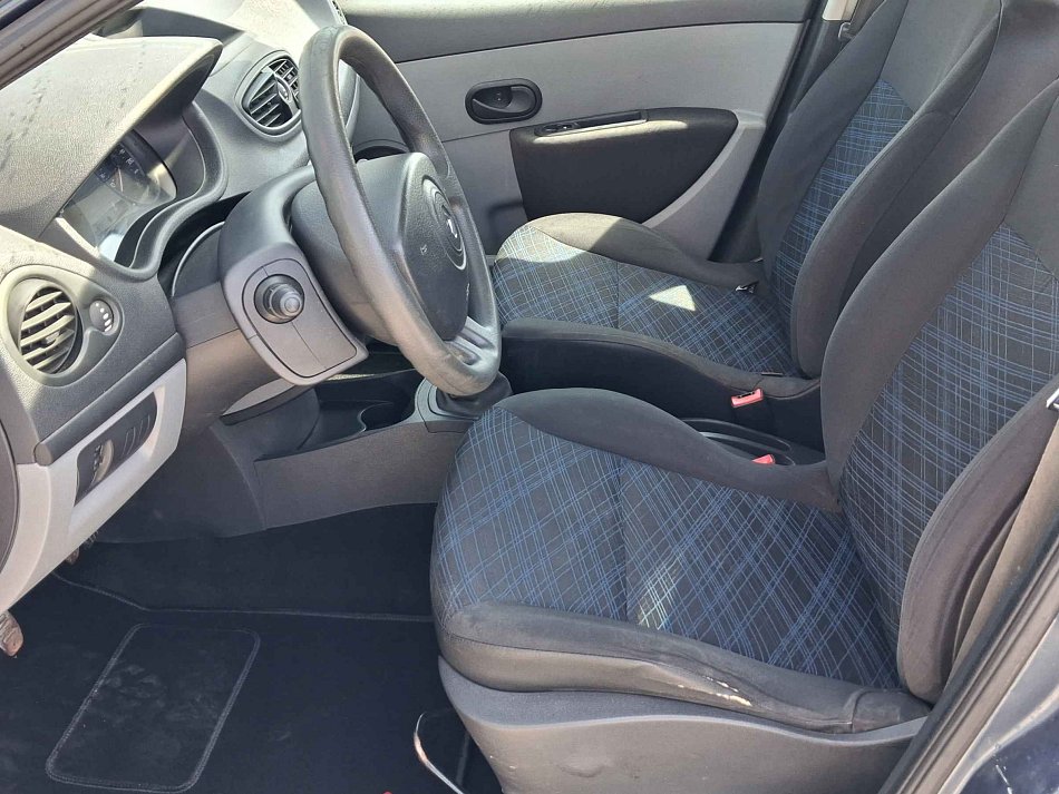 Renault Clio 1.2i 