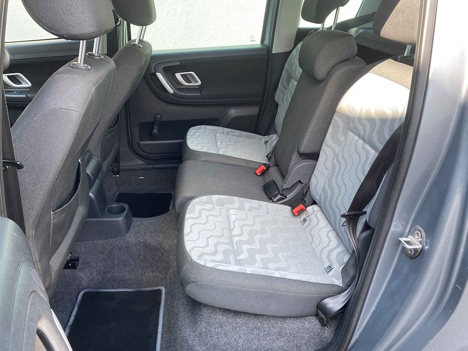 Škoda Roomster 1.6i Style Plus
