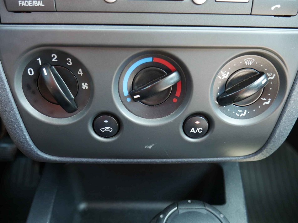 Ford Fusion 1.4i 