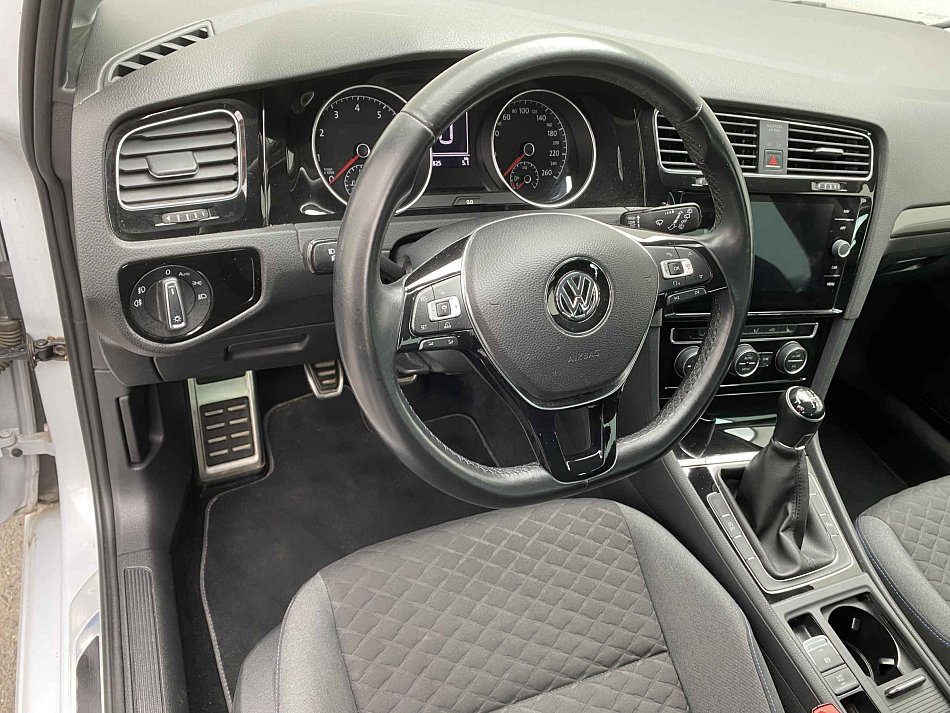 Volkswagen Golf 1.5 TSi Join