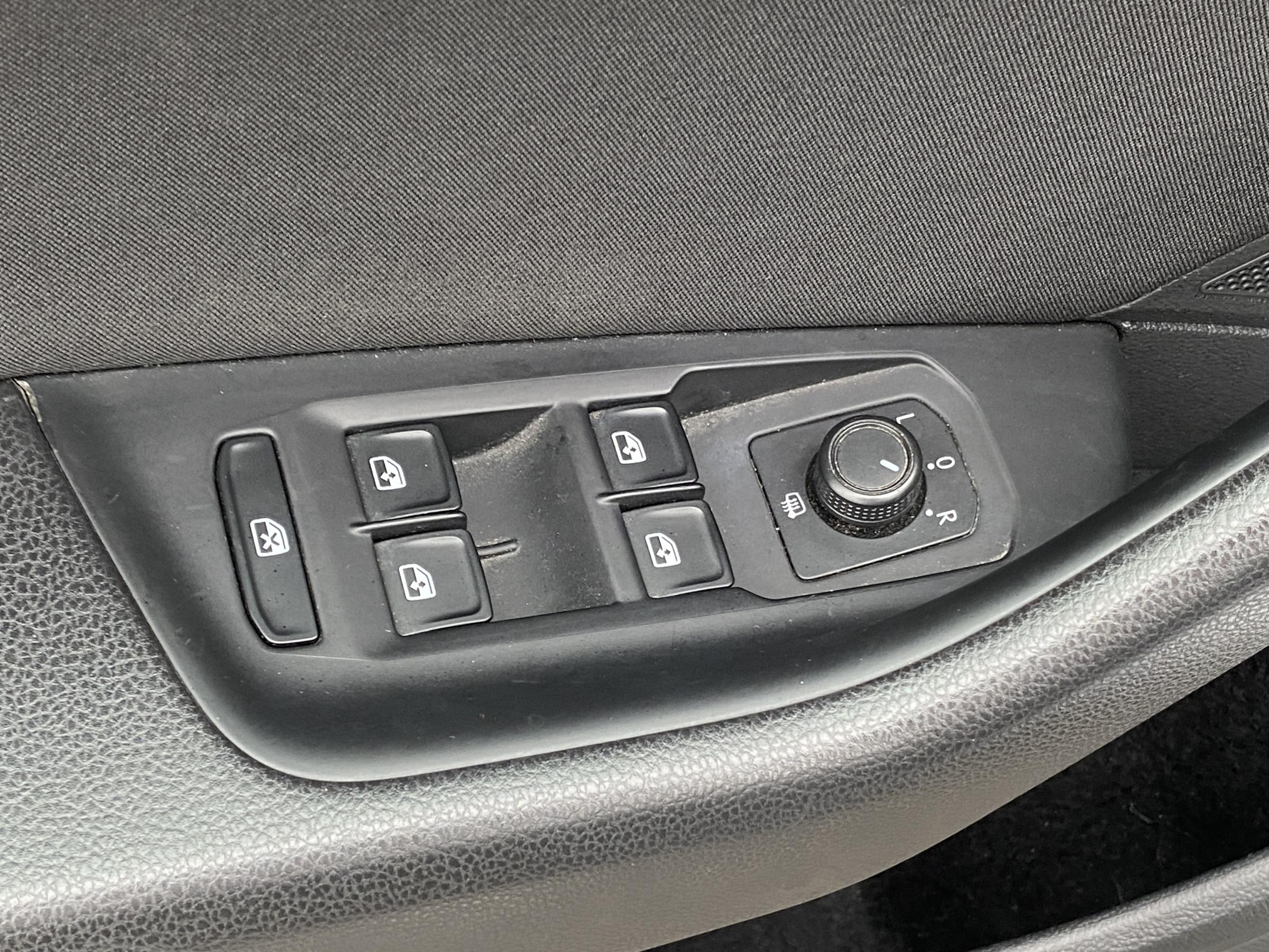 Volkswagen Passat, 2018 - pohled č. 12