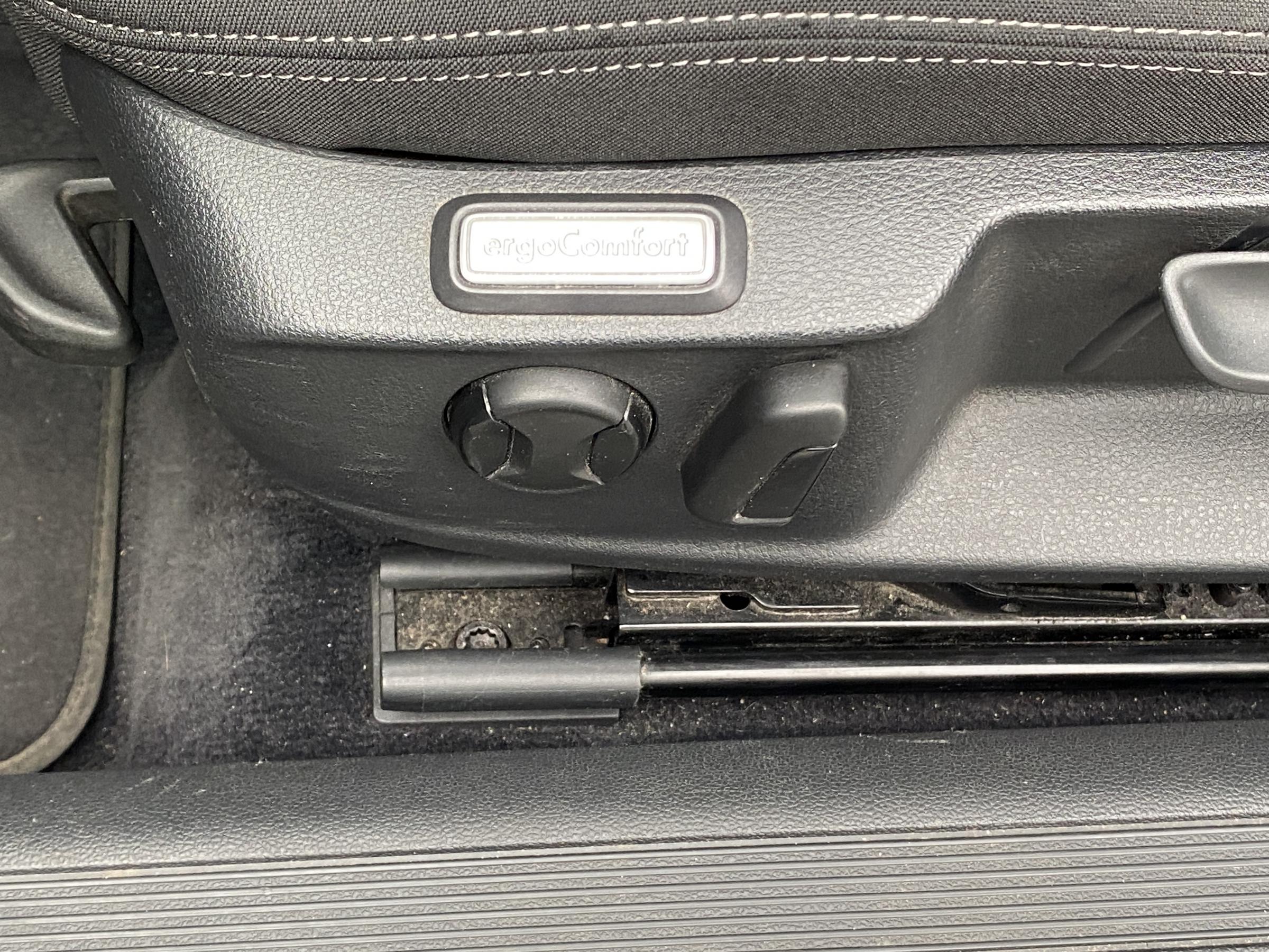 Volkswagen Passat, 2018 - pohled č. 13