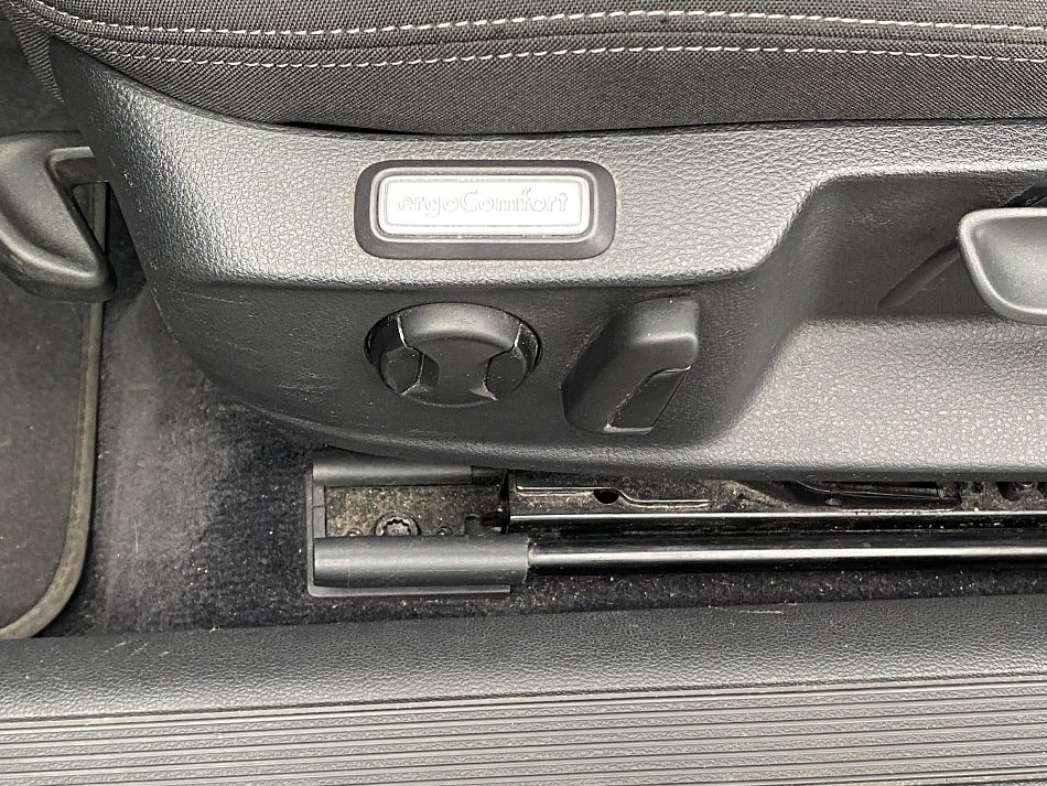 Volkswagen Passat 2.0 TDi Comfortline