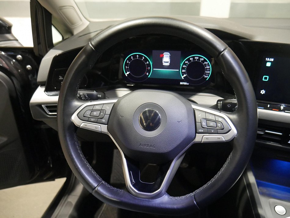 Volkswagen Golf 1.5 TSi 
