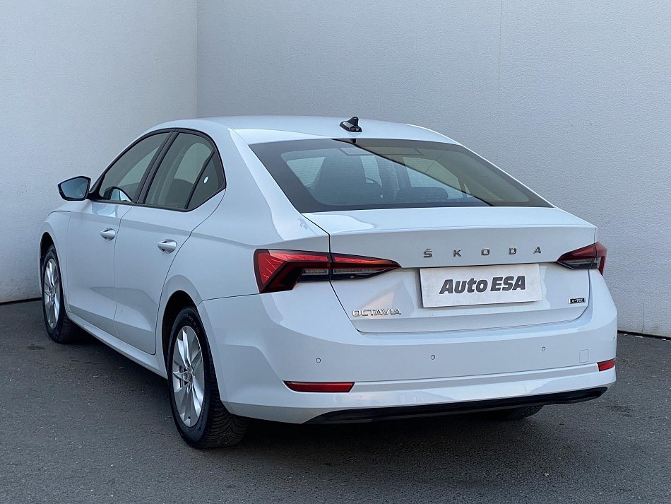 Škoda Octavia IV 1.0 e-TEC Ambition