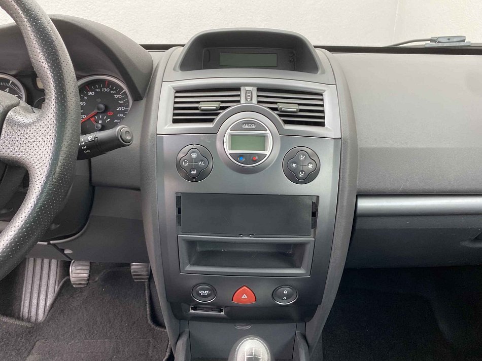 Renault Mégane 1.6i Dynamique CC