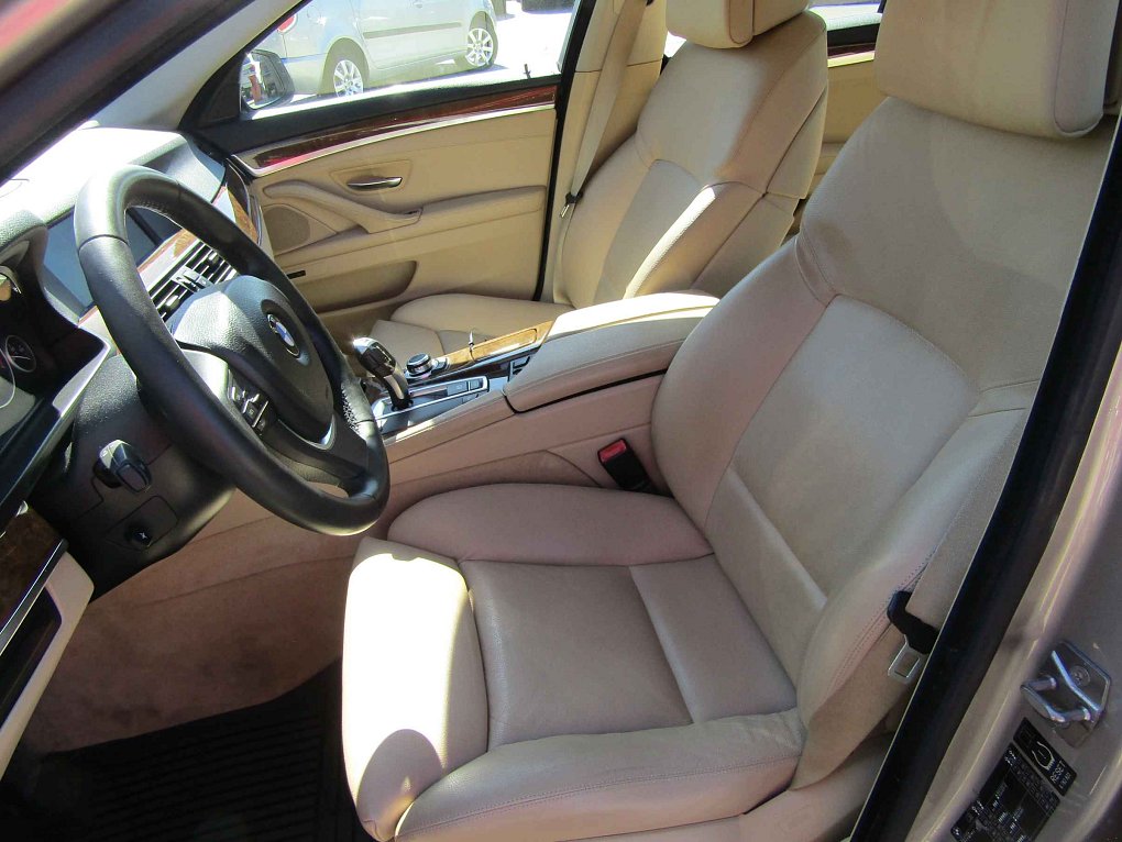 BMW Řada 5 3.0 i 