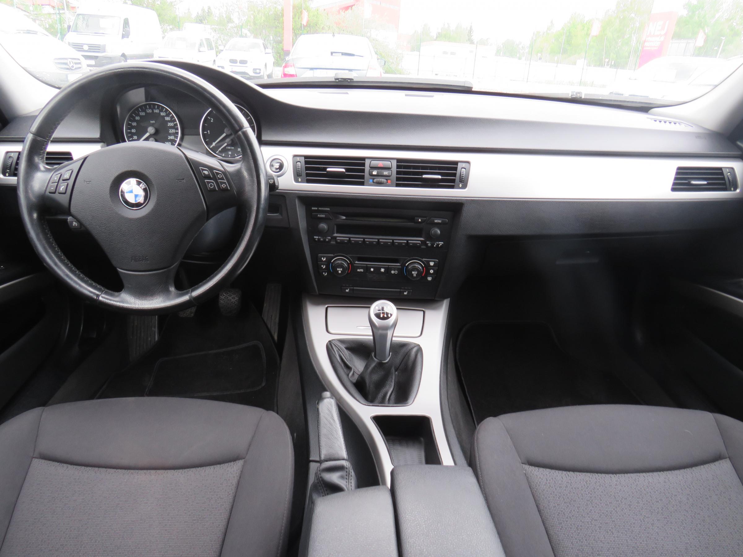 BMW Řada 3, 2006 - pohled č. 9