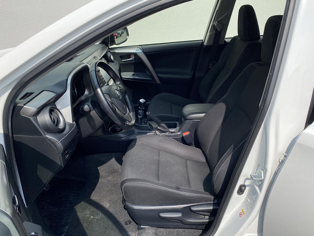 Toyota RAV4 2.0 D-4D 