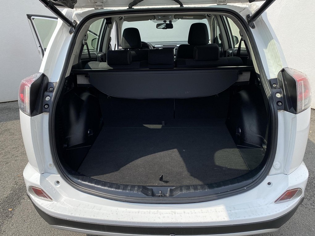 Toyota RAV4 2.0 D-4D 