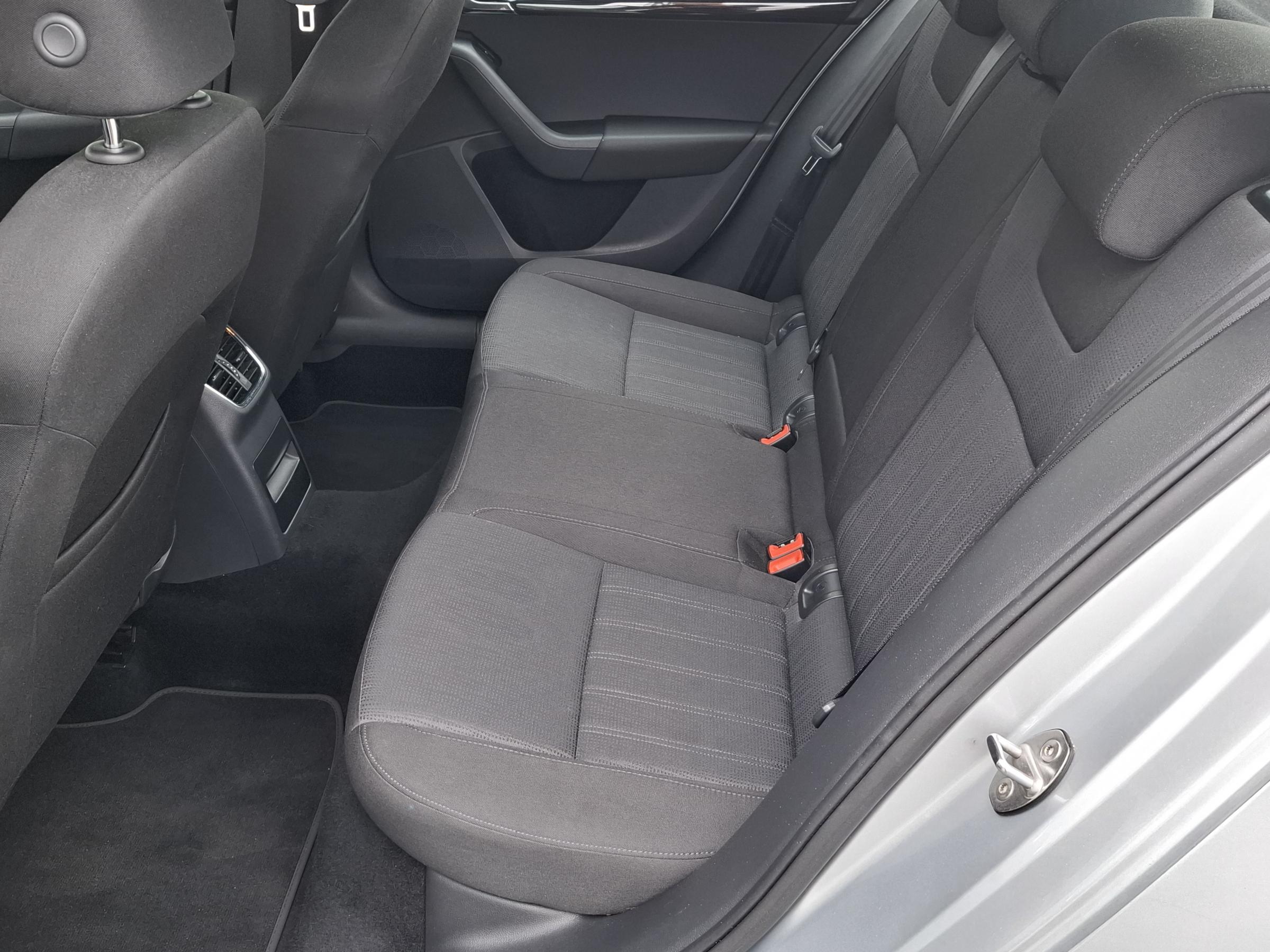 Škoda Octavia III, 2017 - pohled č. 10