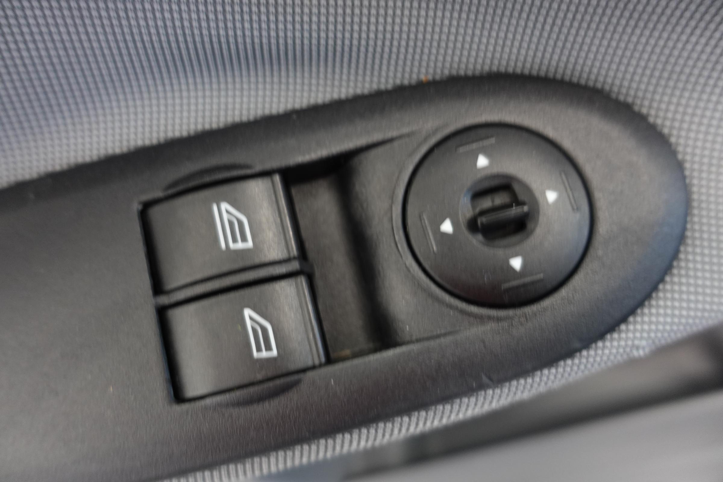 Ford C-MAX, 2007 - pohled č. 13