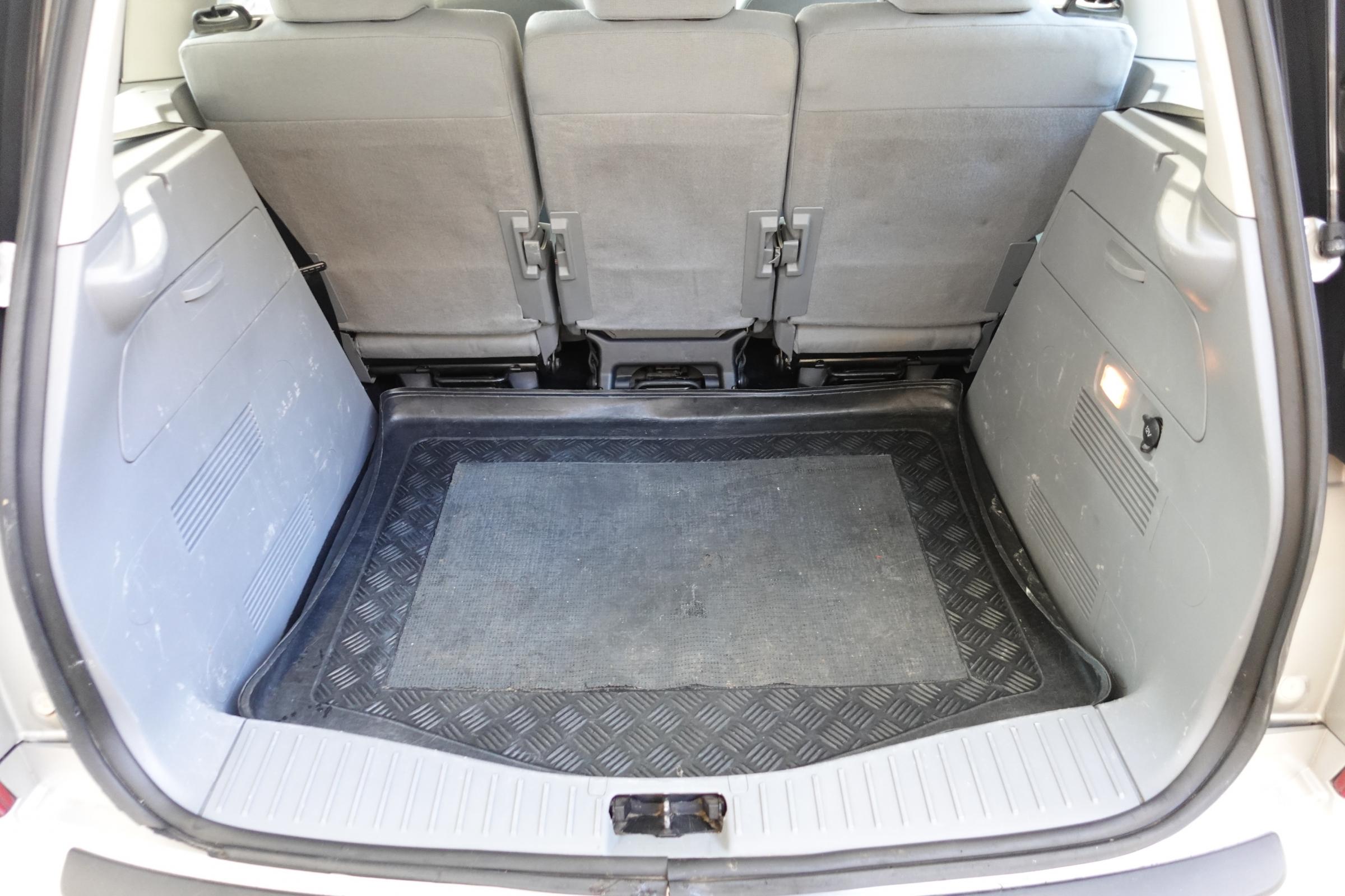 Ford C-MAX, 2007 - pohled č. 7