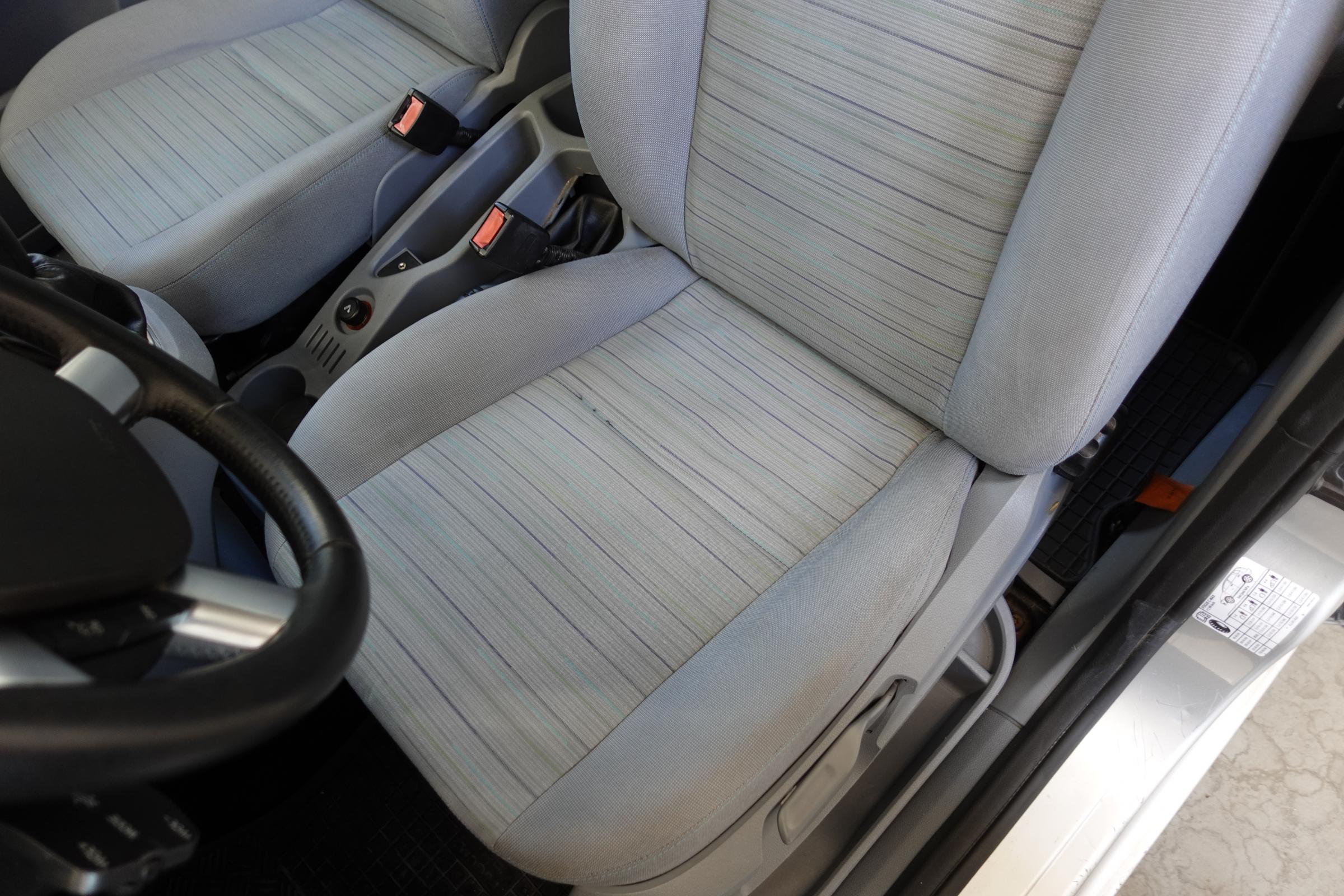 Ford C-MAX, 2007 - pohled č. 9